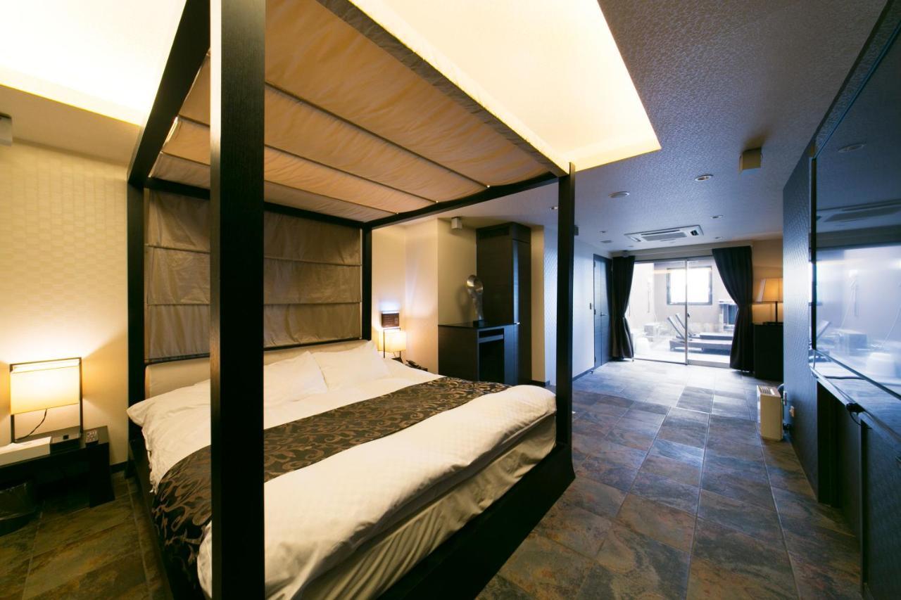 Hotel Lotus Toyonaka (Adults Only) Osaka Exterior photo